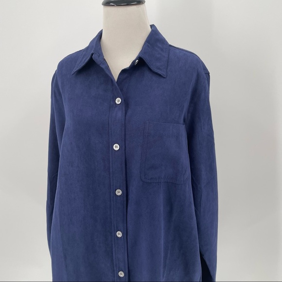 Woman Within Woman’s Blouse - Picture 2 of 5